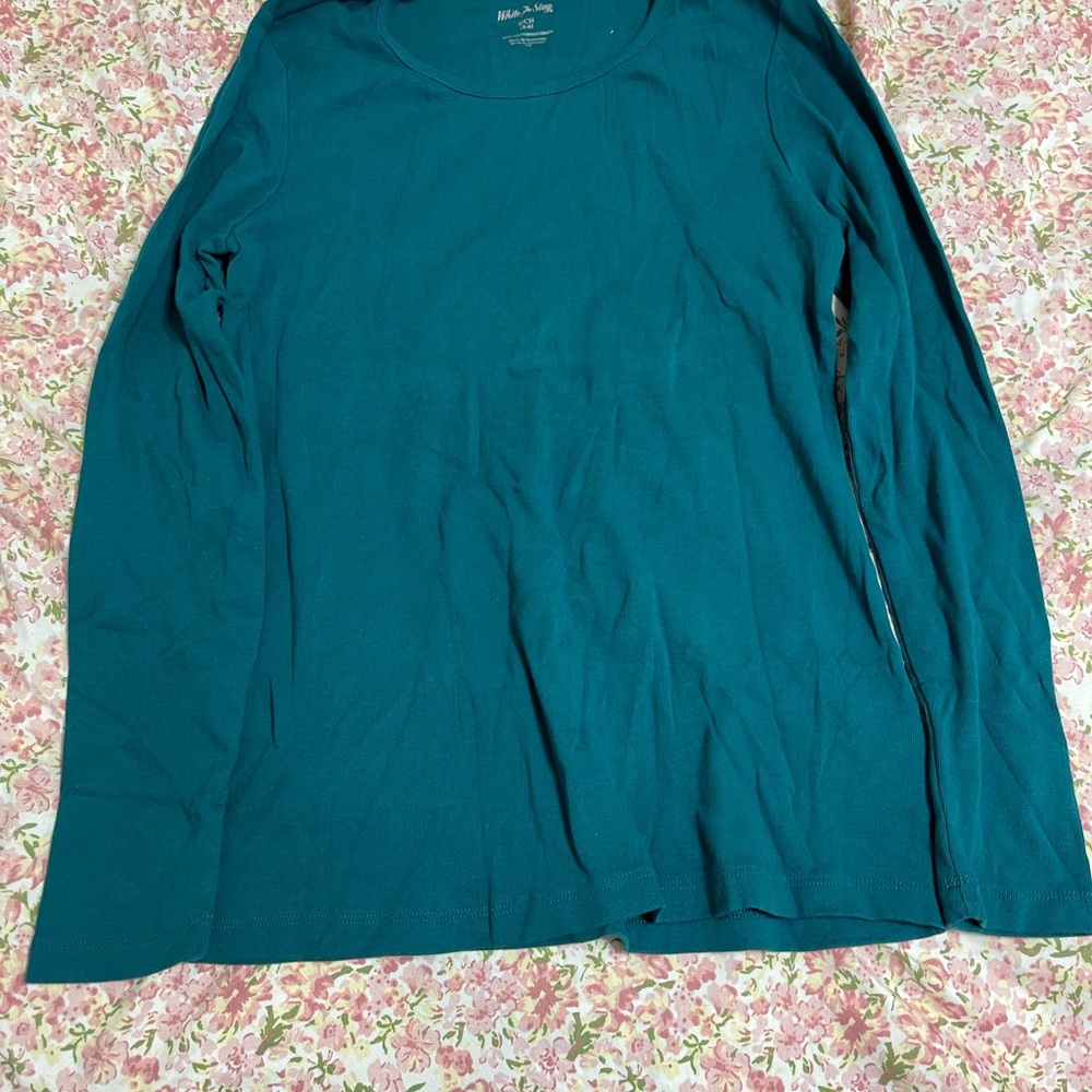 White Stag long sleeves T shirt . Size S